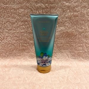 Victoria Secret Aqua Kiss Lotion